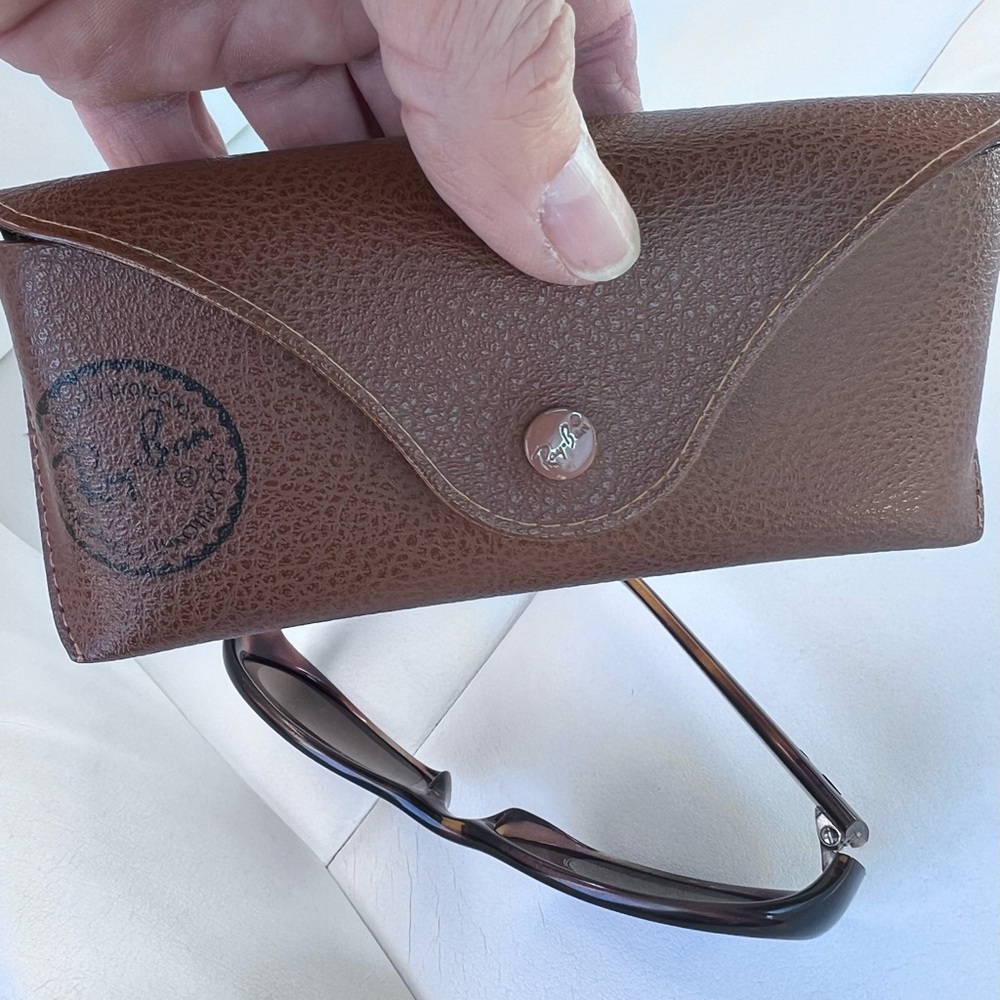 VINTAGE RETRO Ray-Ban Women's Tortoise Sunglasses with Vintage Case ❤️ - Picture 7 of 10